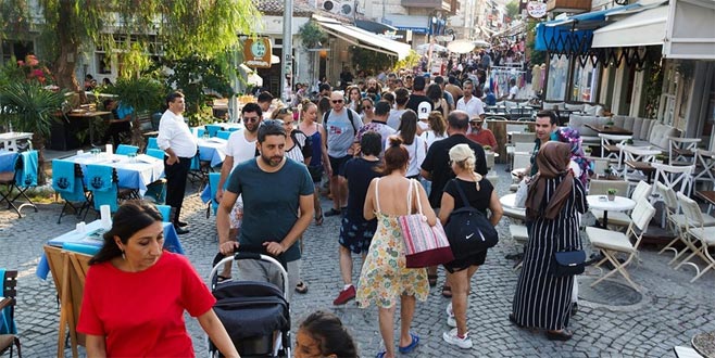 İlçede nüfus 25 kat arttı! ‘Ne olur gelmeyin’ çağrısı yapıldı