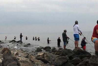 İznik Gölü’nde balık tutmak için yarıştılar