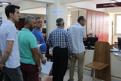 Vergi dairelerinde son gün yoğunluğu