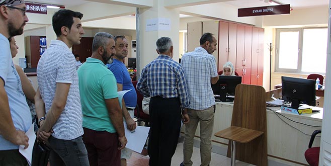 Vergi dairelerinde son gün yoğunluğu