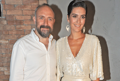 Eşine mekan kapattı