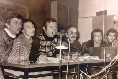 Ünlü sanatçı hayatını kaybetti!