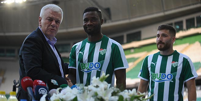 Bursaspor’un imza töreninde skandal