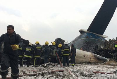 Meksika’da yolcu uçağı düştü