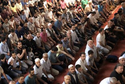 Çavuşoğlu, bayram namazını Ulu Cami’de kıldı