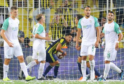 Timsah deplasmanda yok!