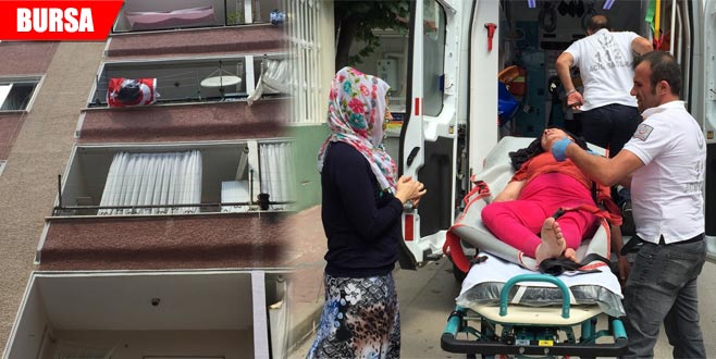 Ocakta unutulan yemek yangın çıkarttı