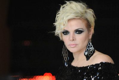 Ünlü şarkıcıdan kötü haber!