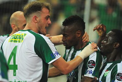 Kartal kaçtı, Timsah yakaladı!