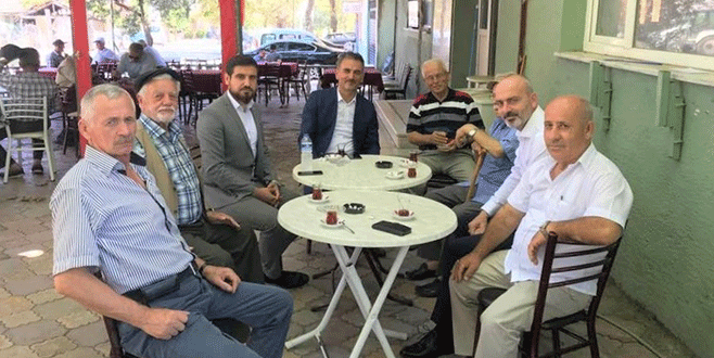 Yılmaz vatandaşları dinliyor Yılmaz vatandaşları dinliyor
