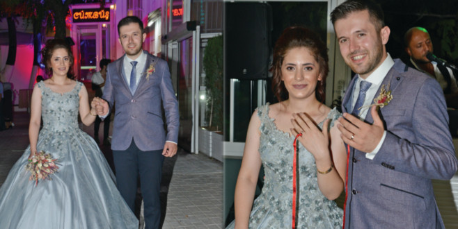 Nişan yüzüklerini taktılar