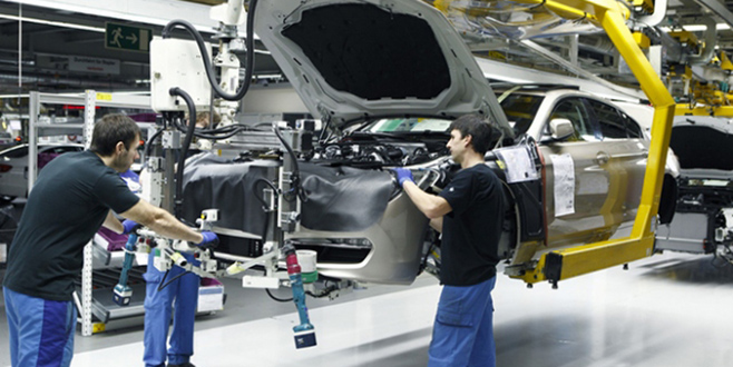 Rus otomobil üreticileri Türkiye’yle ticarette doları bırakıyor