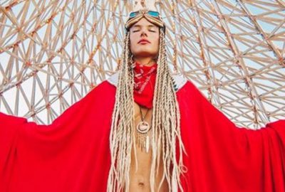 Bikini altı yerine öyle bir şey yaptı ki!..