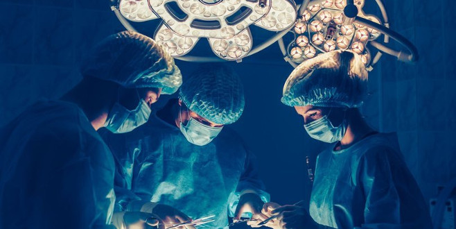 Et yiyen bakteri yüzünden cinsel organı kesildi!