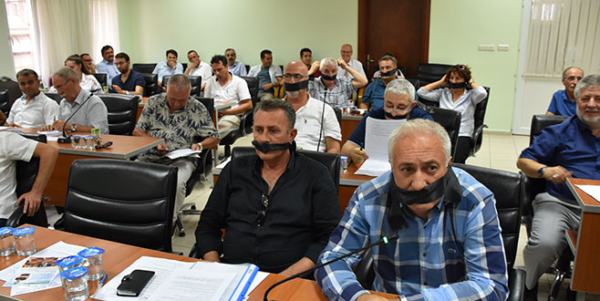 Gemlik’te gergin meclis