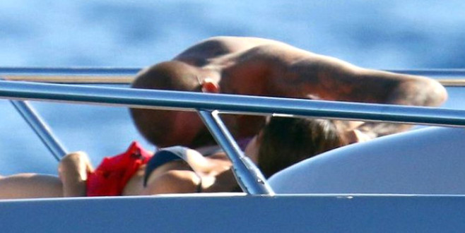 Boşanacakları söylenen ünlü çift, sarmaş dolaş görüntülendi