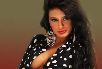 Bikinili paylaşımıyla yaza veda etti!