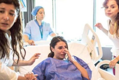 Doğum fotoğraflarını paylaştı! Sosyal medyada olay oldu!