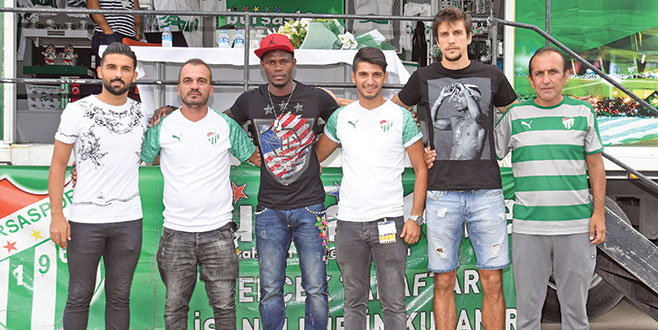 Timsah çıkarma yaptı Timsah çıkarma yaptı