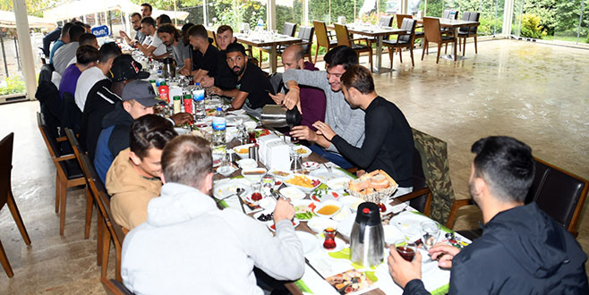 5. kahvaltıyı Vergini verdi 5. kahvaltıyı Vergini verdi