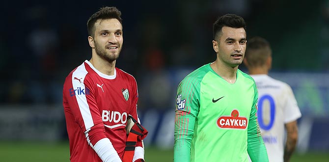 Kalecilere yakın markaj Kalecilere yakın markaj