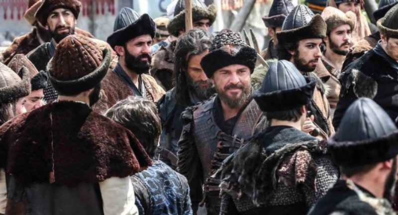 TRT 1 ekranlarının reyting rekortmeni Diriliş Ertuğrul'un kadrosuna Burak Özçivit'ten