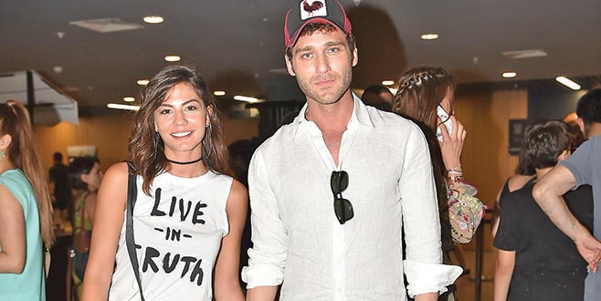 Birbirlerini sildiler