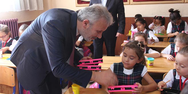 ‘Eğitime desteğimiz sürecek’ ‘Eğitime desteğimiz sürecek’