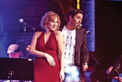 Ünlü ikiliden aşk şarkıları