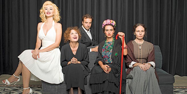 Dali’nin Kadınları tiyatro sahnesinde