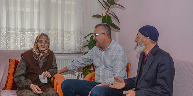 ‘Yaşlılarımızın yanında olmaya devam edeceğiz’