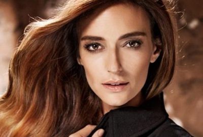 Evine art arda hırsız giren ünlü oyuncu çareyi mektup yazmakta buldu!