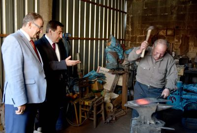 Vali Küçük’ten Suuçtu’ya elektrik müjdesi 