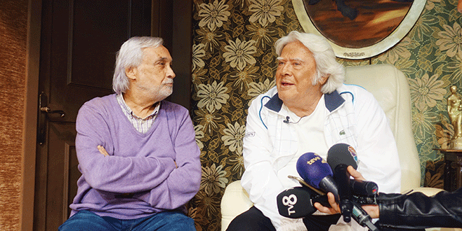 Dualarla yaşıyorum