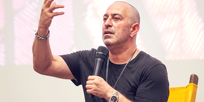 Komedi filmlerinin kalitesinden memnun değilim