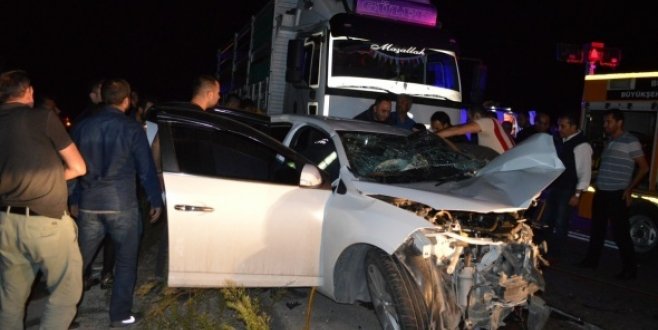 Bursa’da iki otomobil çarpıştı: 1 ölü, 5 yaralı