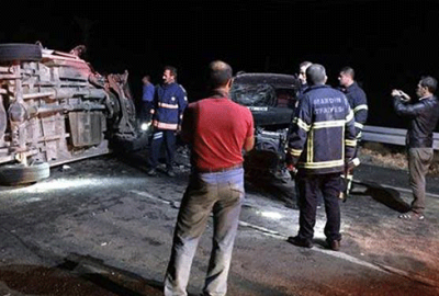 Mardin’de kaza: 14 yaralı