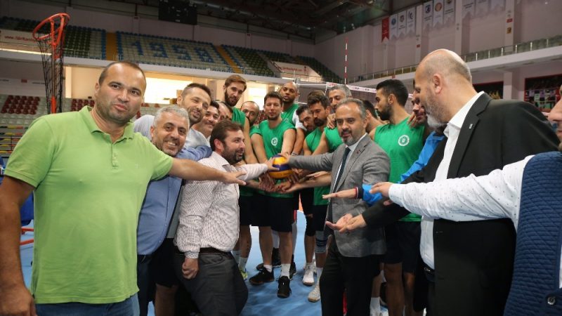 Büyükşehir Belediye Başkanı Alinur Aktaş, cumartesi günü Beşiktaş'la maça çıkacak