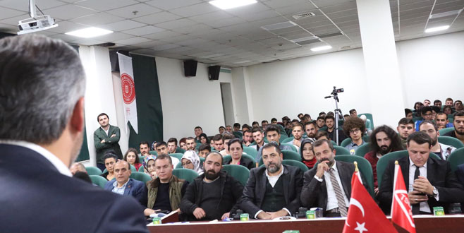 Aktaş gençlerle buluştu