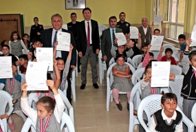 Ravza’ya Yenişehirli öğrencilerden destek