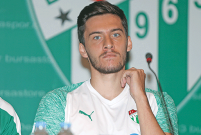 Umut Nayir sakata geldi