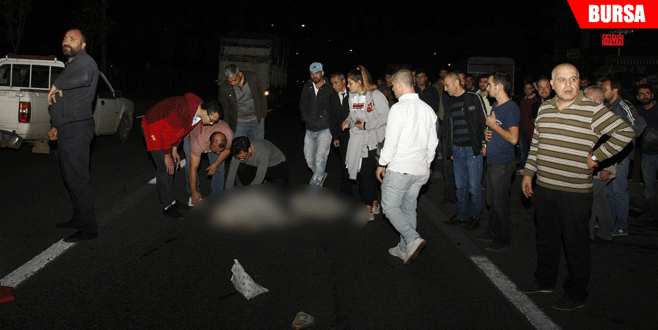 Yolun karşısına geçmek isterken canından oldu Yolun karşısına geçmek isterken canından oldu