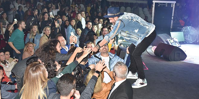 Kenan’a sürpriz hediye