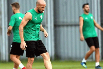 Futbolu bırakmayı düşündüm