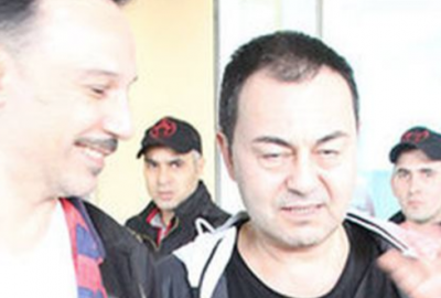 Serdar Ortaç’a ne oldu? Yürümekte zorluk çekti