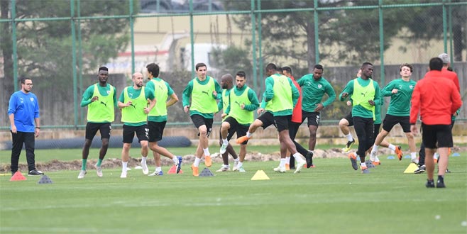 Tüm gözler Alanyaspor maçında Tüm gözler Alanyaspor maçında