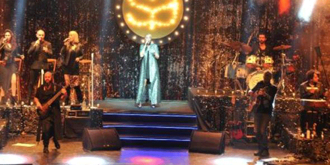 Sıla, Bursa’da hayranlarıyla buluştu