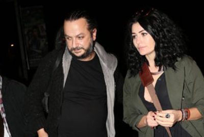 Sevgilisiyle tiyatro keyfi