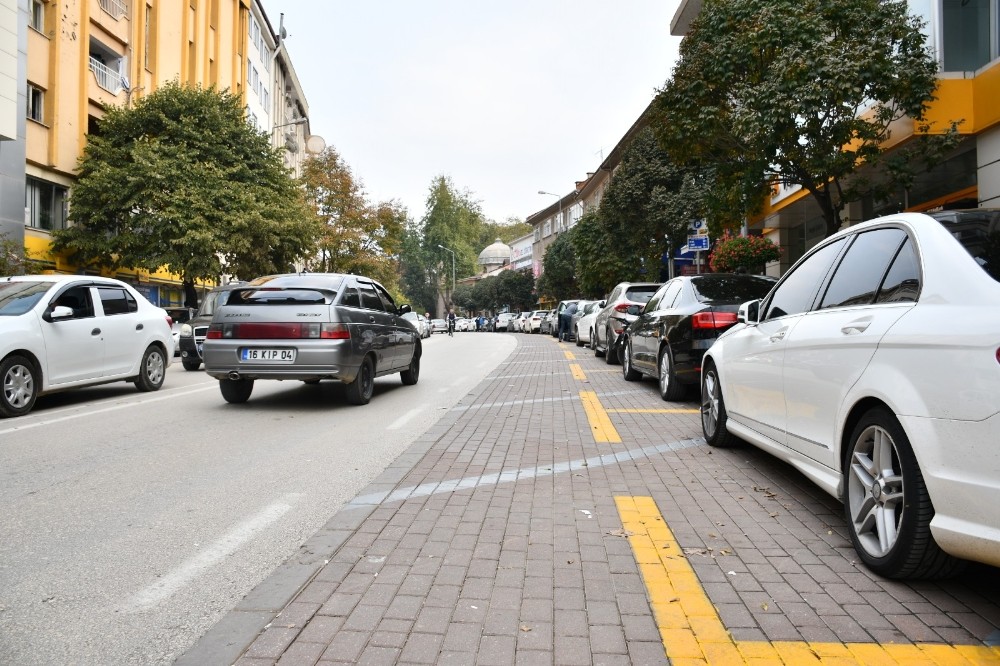 İnegöl’de araçlar dikey değil yatay park edecek