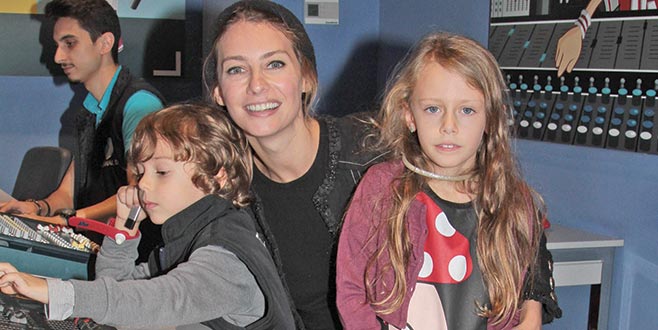 Çocuklarıyla başbaşa